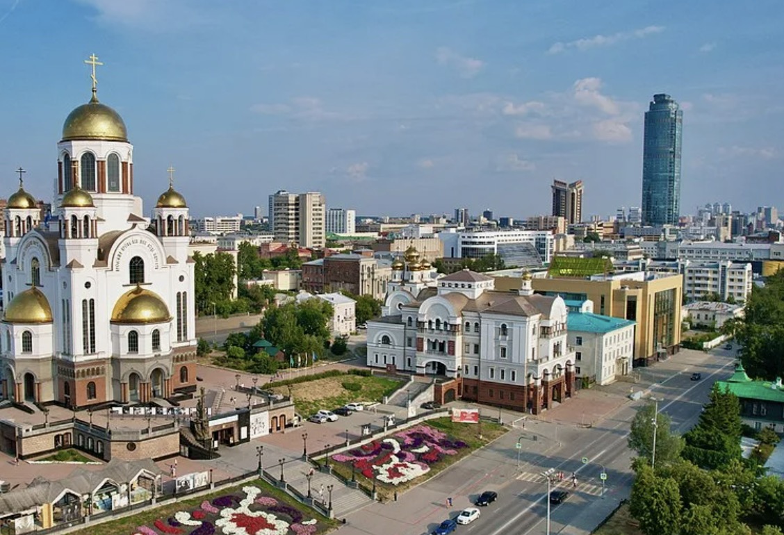 🚕 Такси или доставка: где выгоднее работать на своём автомобиле в 2026 году 💰